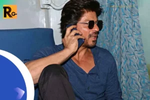SRK talking on phone