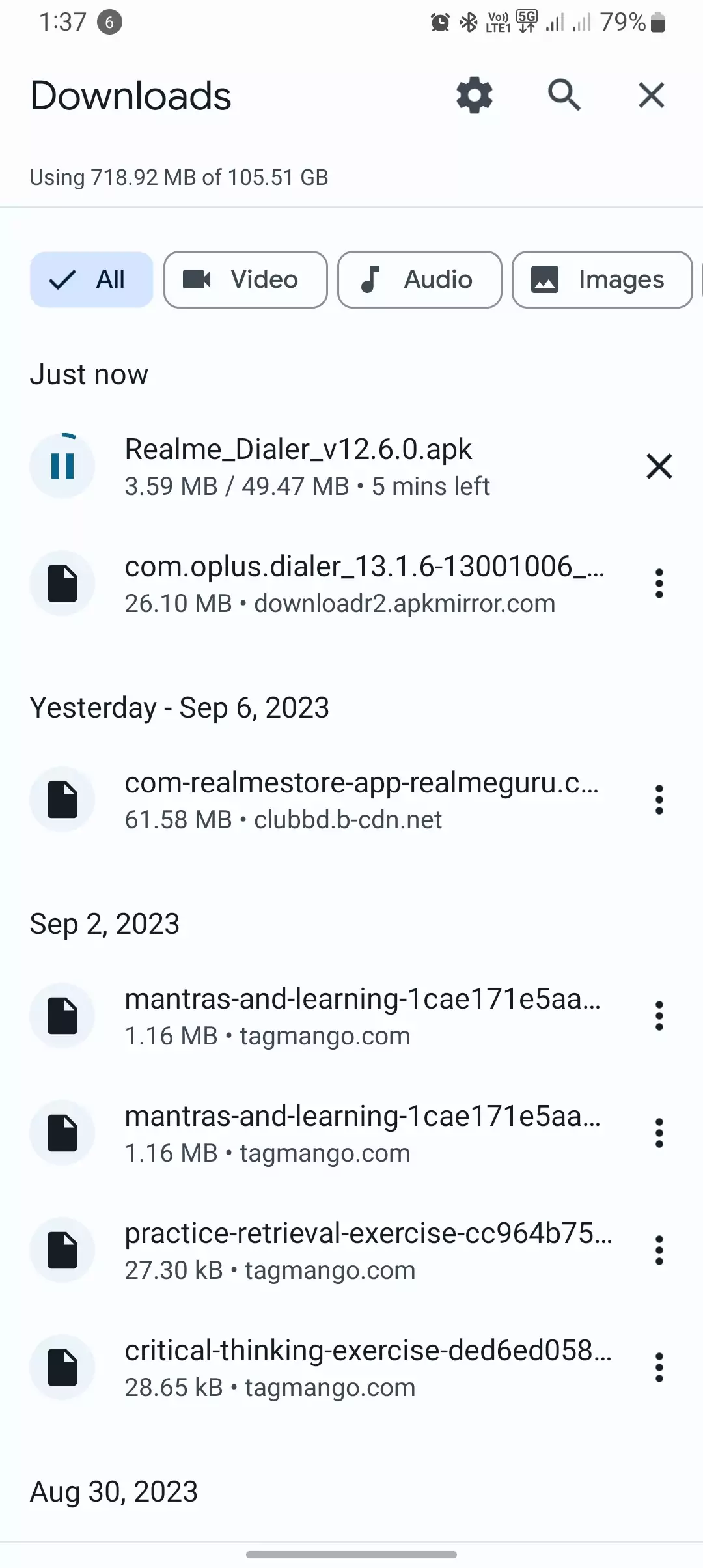 downloading realmedialer app from realme guru.com in google chrome screenshot